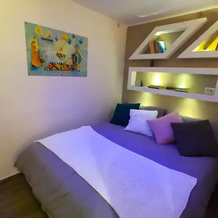 Blumon House *