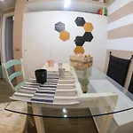 Blumon House