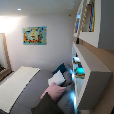 Blumon House Apartment *